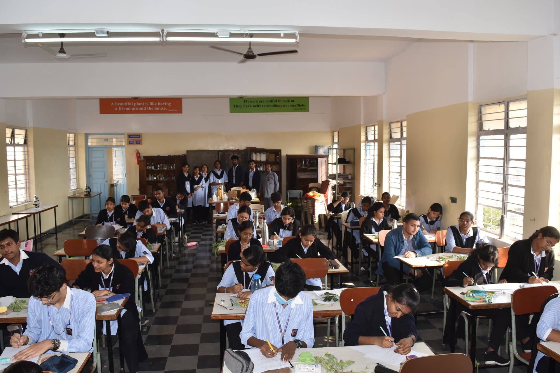 Biology Practical Examination & Specimen Analysis