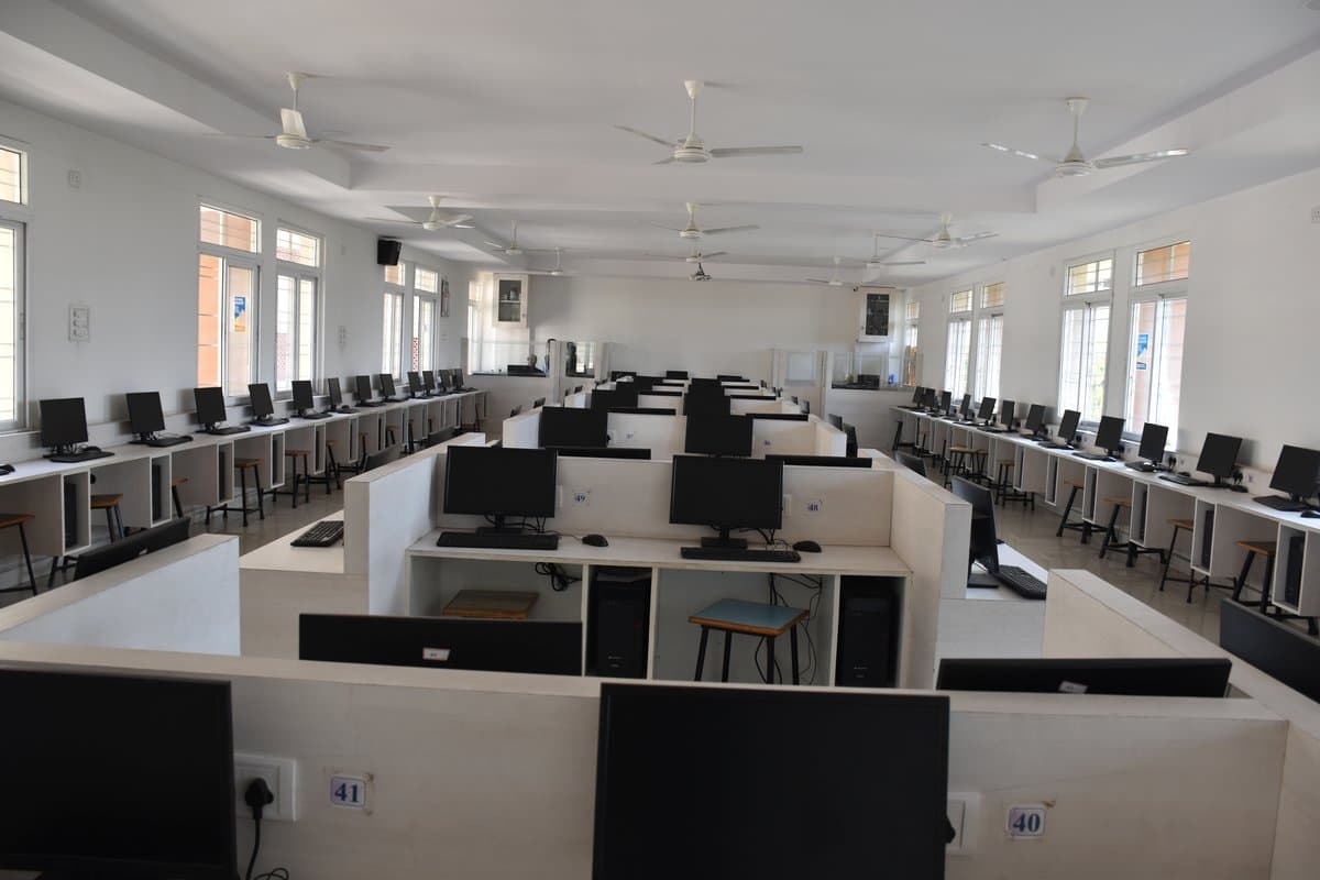Computer centre & Humanities diploma